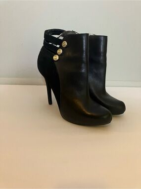 Guess Ranee Platform Booties 9.5 GUC